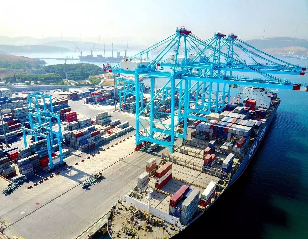Aliağa, ihracatta Türkiye'nin ikinci büyük gümrüğü oldu