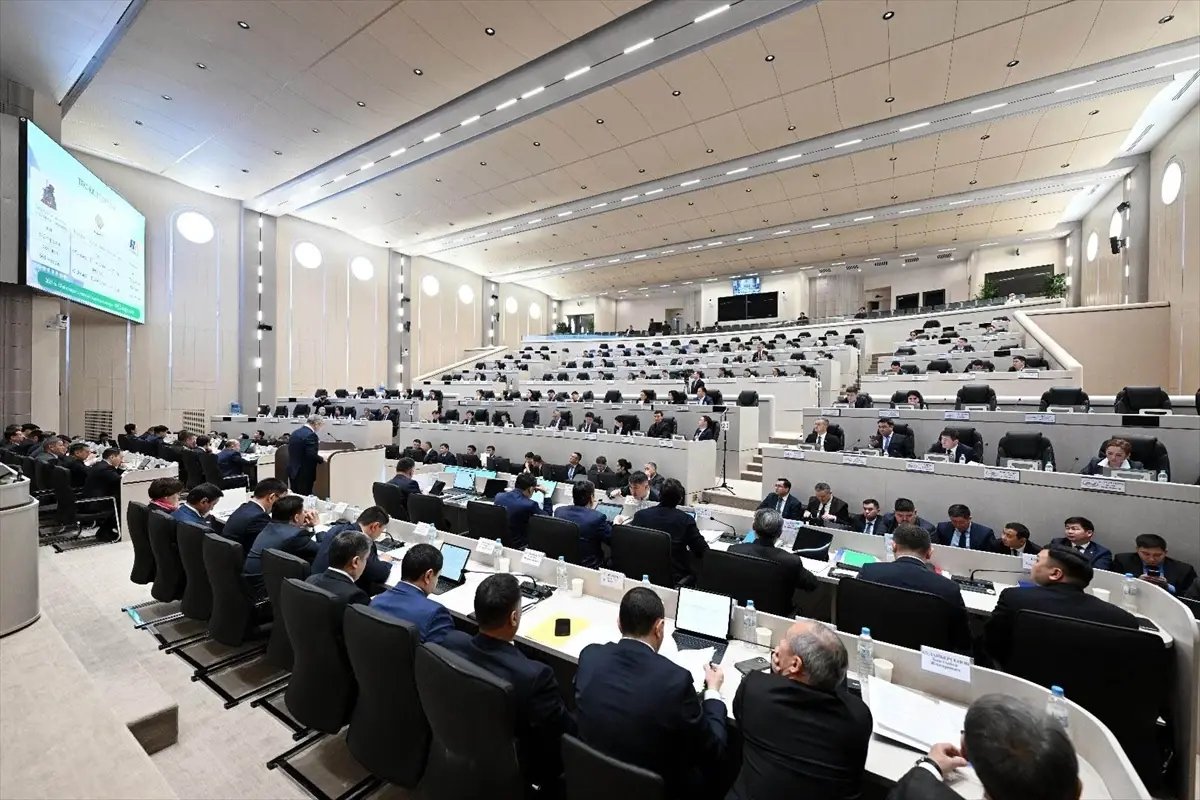 Kırgızistan meclisi, 12,6 milyar dolarlık 2026 bütçesini kabul etti