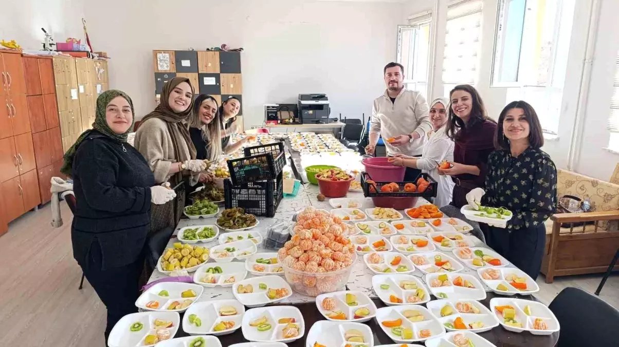 Van'da 3. meyve şenliği düzenlendi