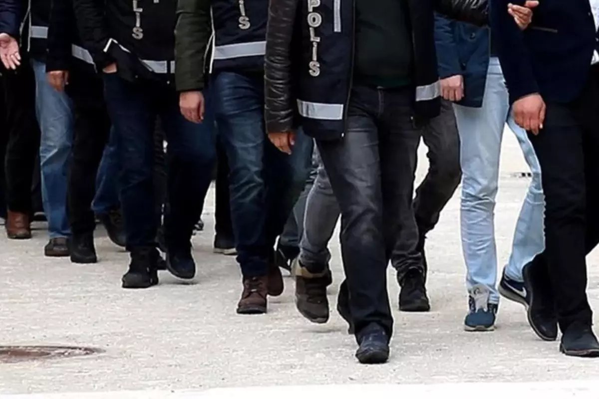 İstanbul'da yılbaşı öncesi DEAŞ operasyonu: 115 şüpheli gözaltında