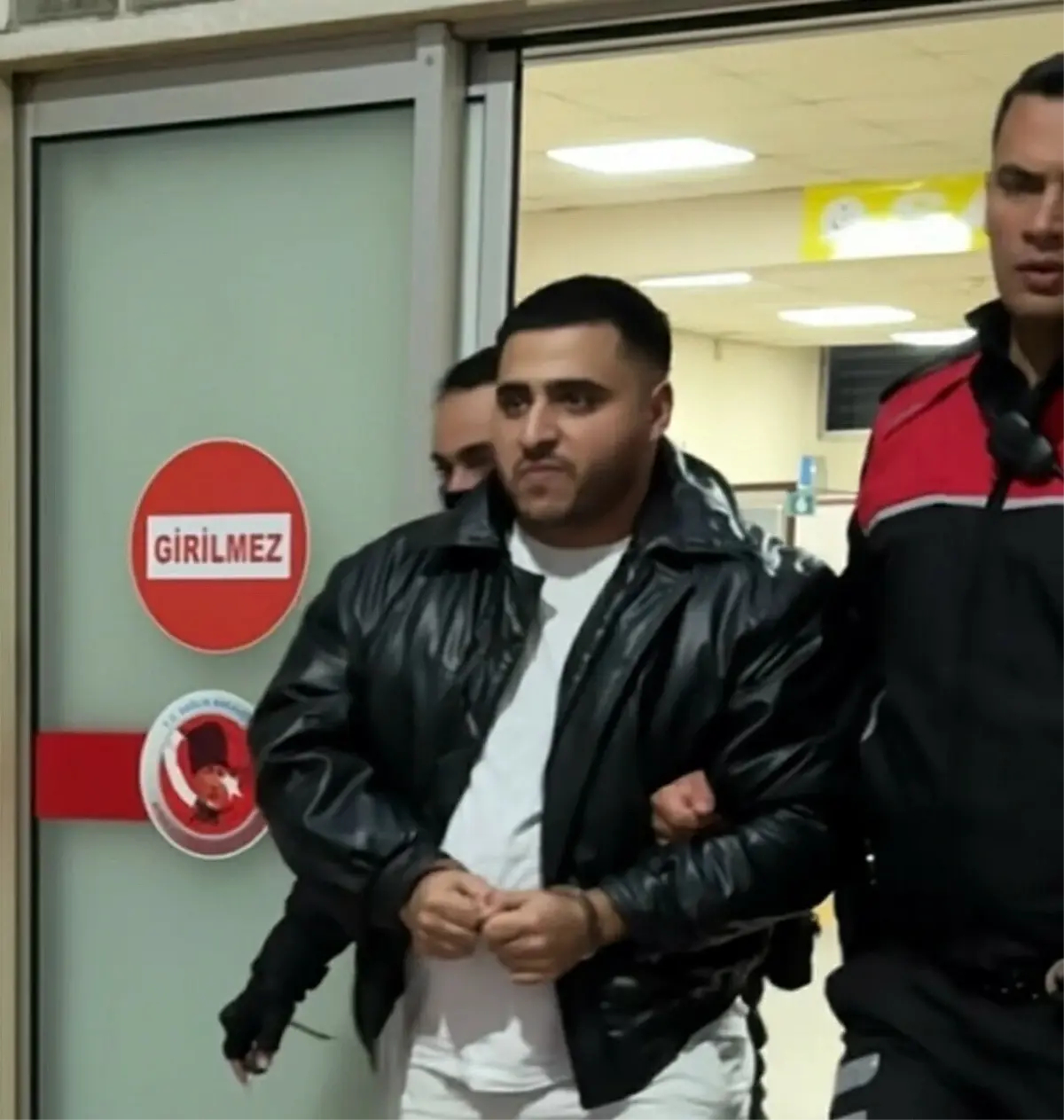 Firari hükümlü, mangal yakarken yakalanan