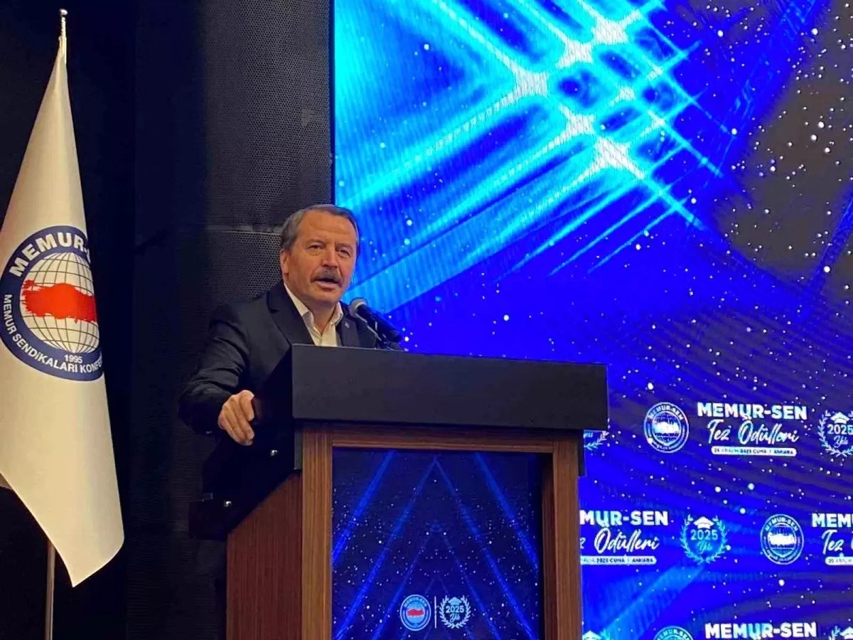 Memur-Sen'den memurların sorunlarına dikkat çekilmesi amacıyla 5. Tez Ödül Töreni