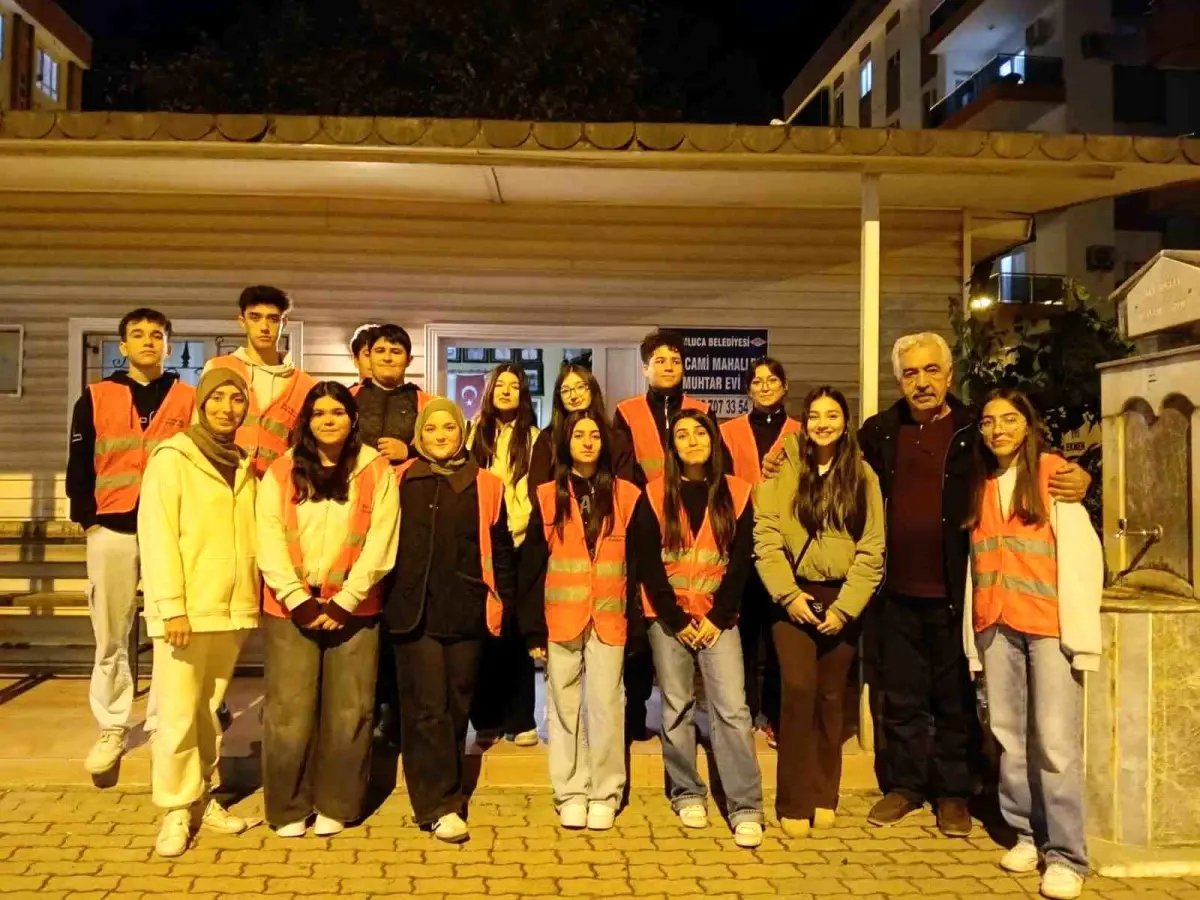 Kumluca'da lise öğrencileri 10 yıldır yardımlaşma duygusunu canlı tutuyor