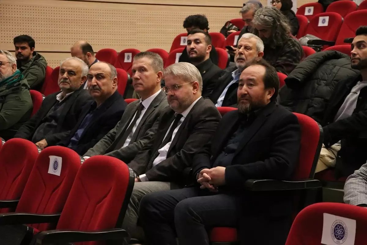 Tekirdağ'da Doğu Türkistan Bilinçlendirme Konferansı düzenlendi