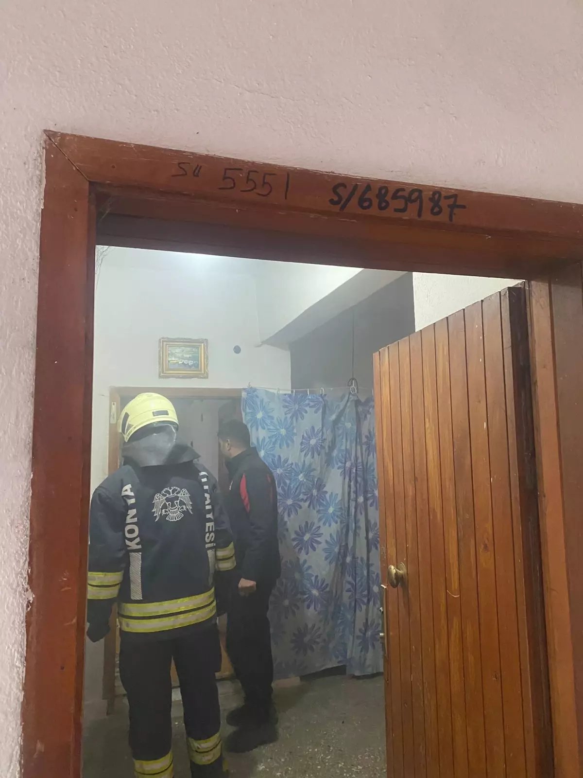 Polise kurusıkı tabanca ve av tüfeğiyle ateş açan şüpheli gözaltına alındı