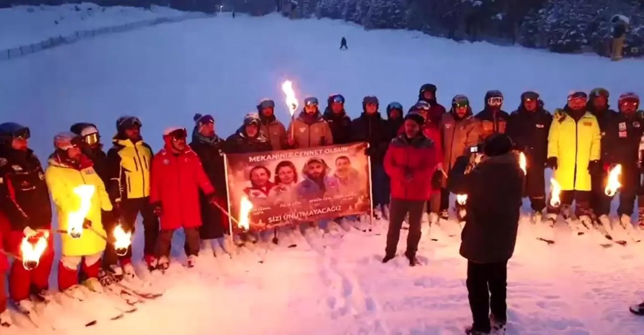 Sarıkamış'tan Bursa'ya vefa köprüsü: Genç kayakçılar, Bursa'daki yangında ölen kayakçıları andı