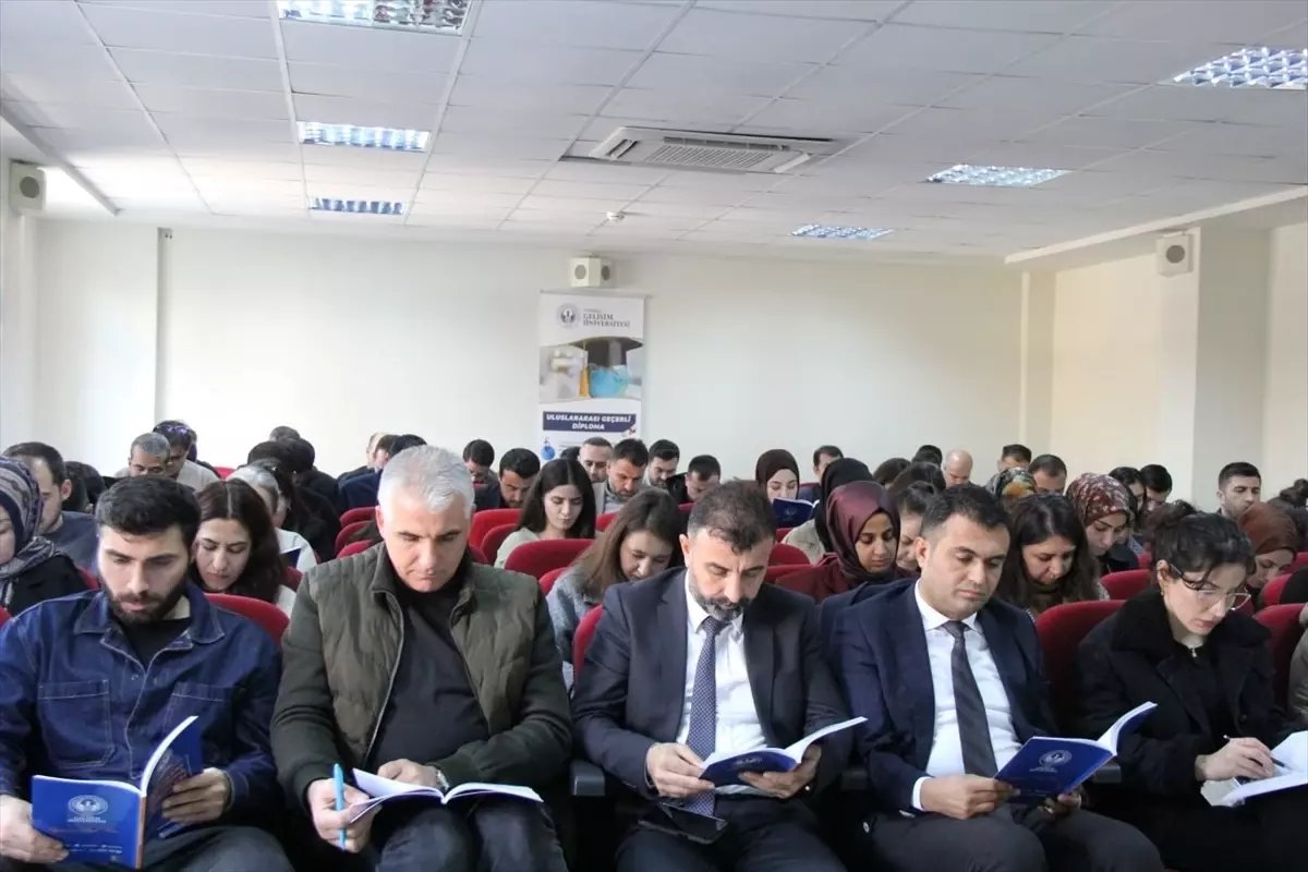 Cizre'de öğretmenlere yönelik eğitim programı düzenlendi