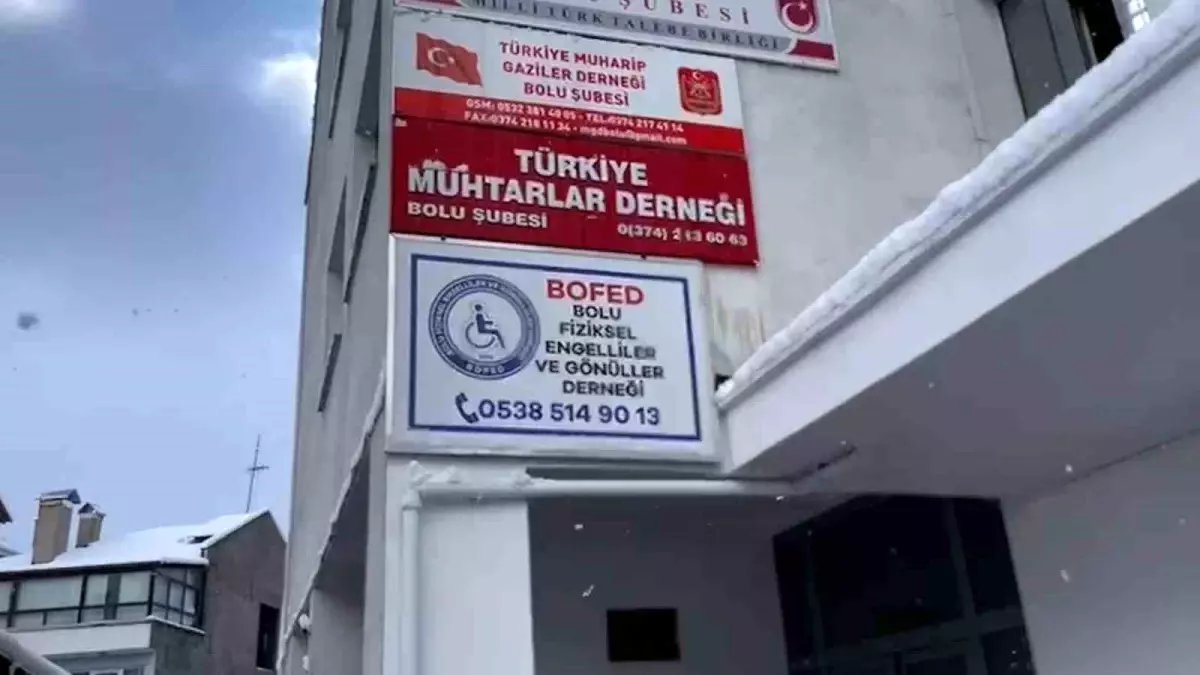 Bolu'da hırsızlar, engelliler derneğinin masa ve sandalyesini çaldı