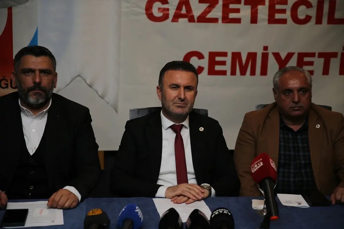 Diyarbakır'da yetkili emlak ofislerine "e" tabela asılacak