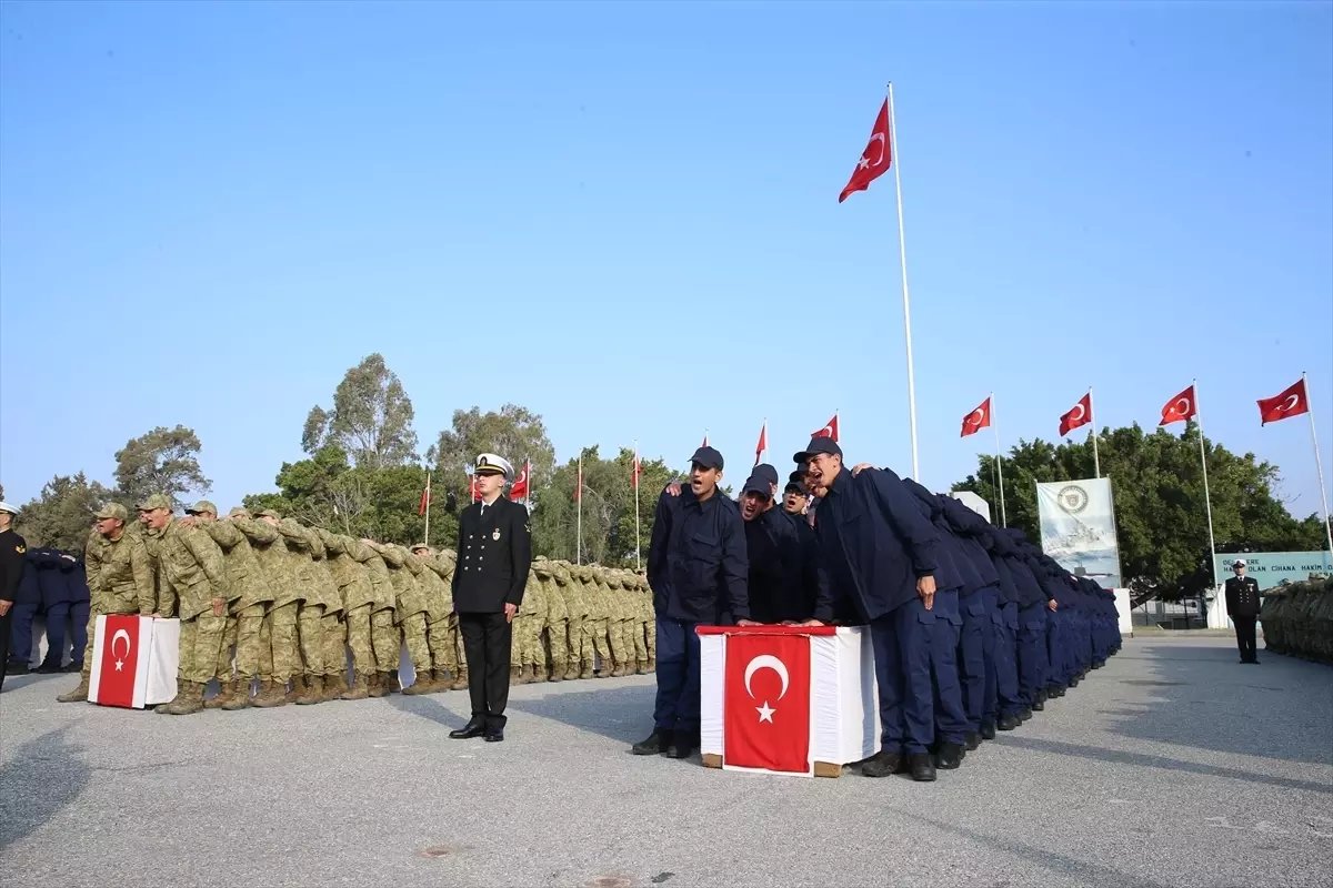 Hatay'da eğitimlerini tamamlayan 1279 acemi er yemin etti