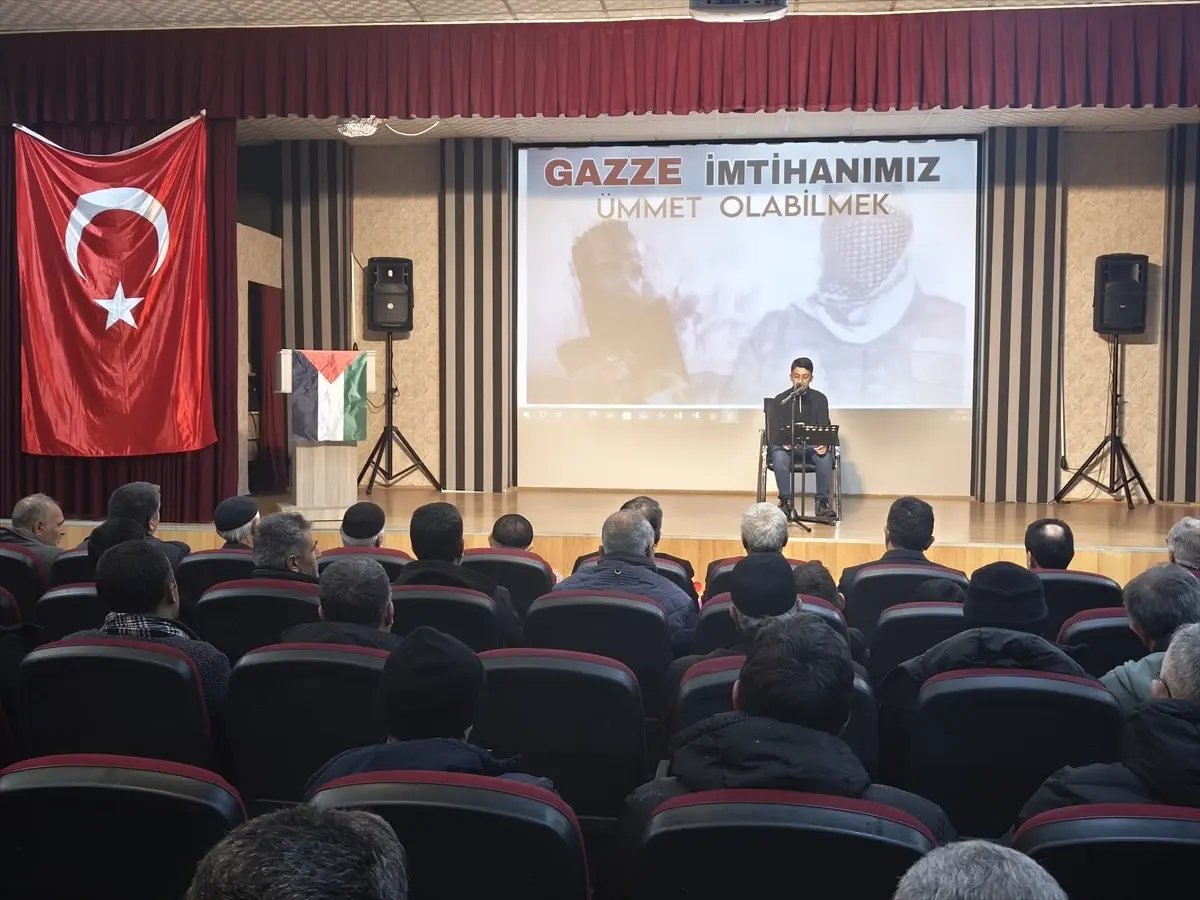 Solhan'da "Gazze" konulu konferans düzenlendi