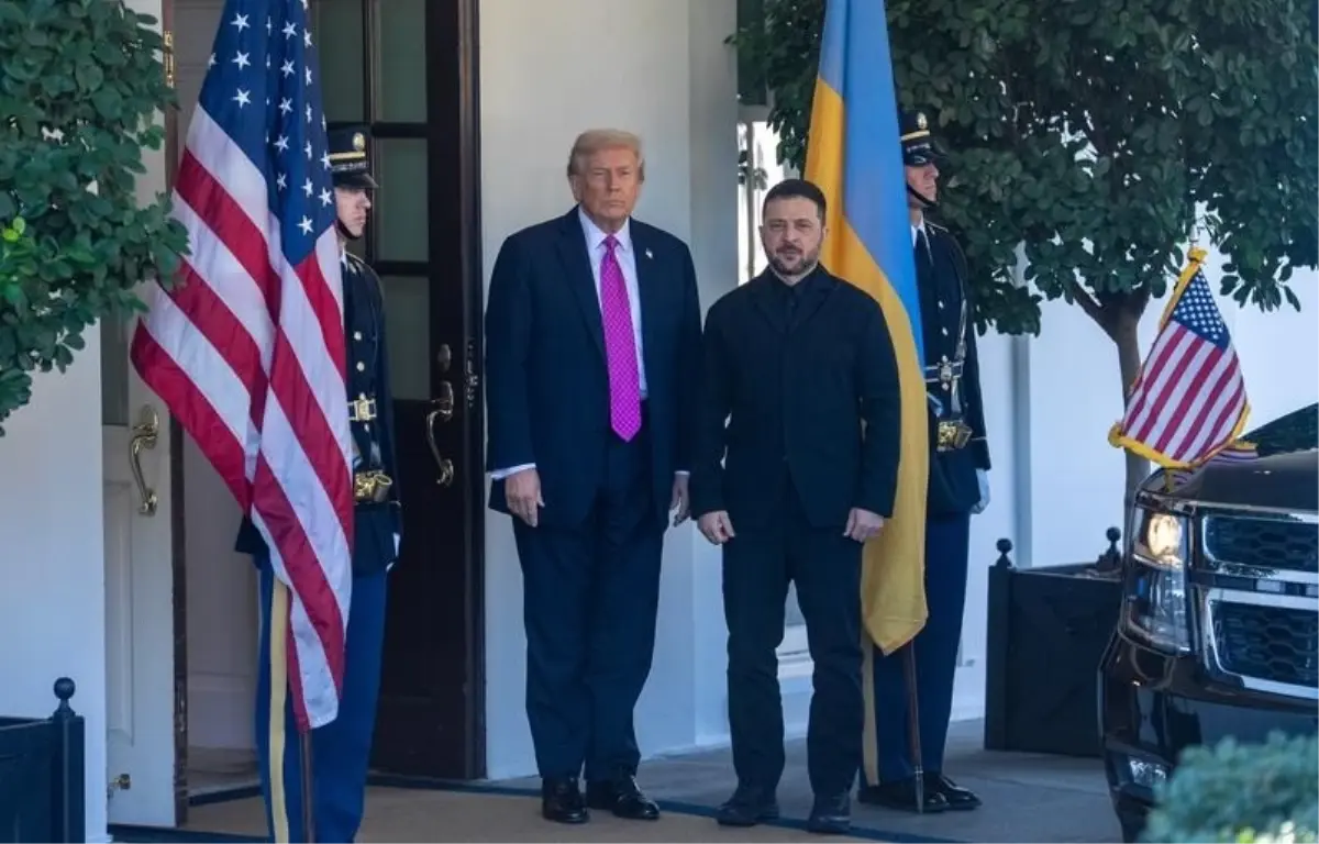 Trump ve Zelenskiy, Florida'da bir araya geldi