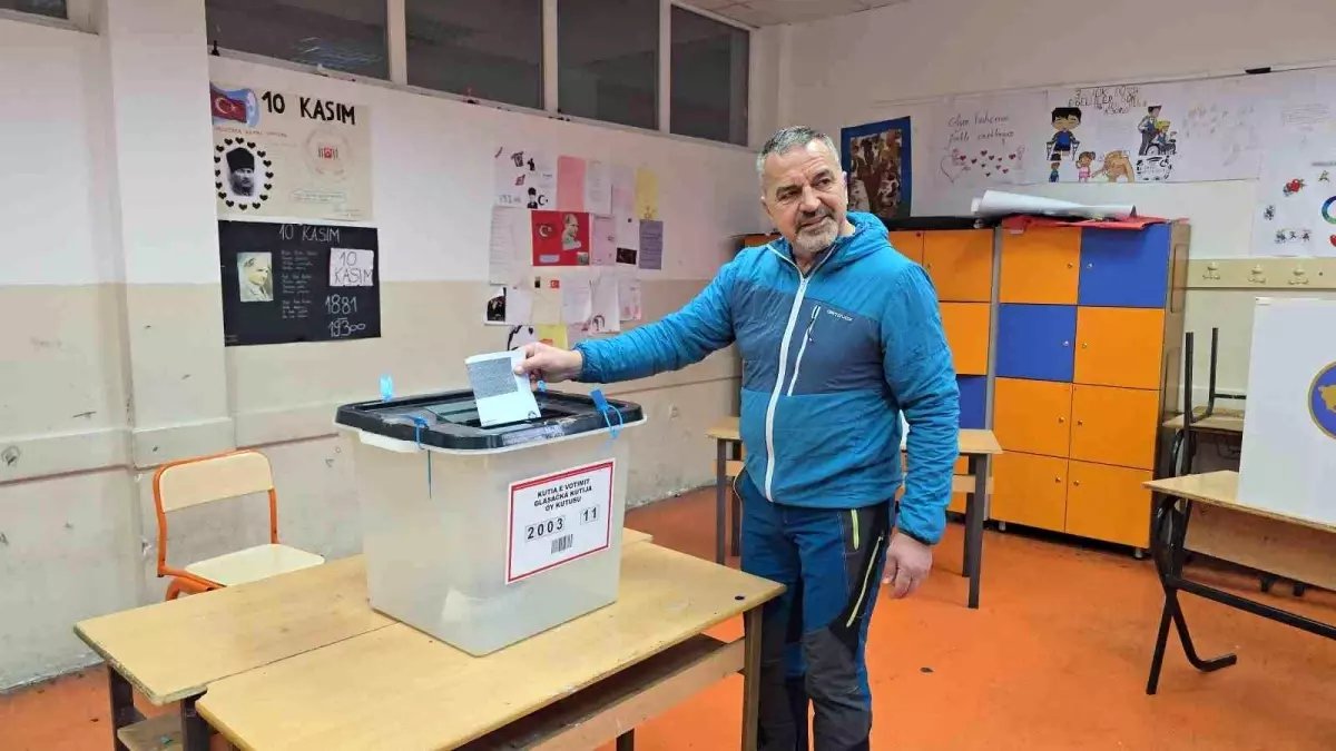 Kosova halkı erken seçimler için sandık başında