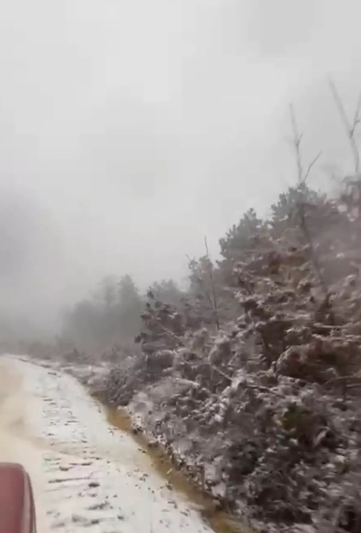 Çanakkale'de mevsimin ilk karı yağdı