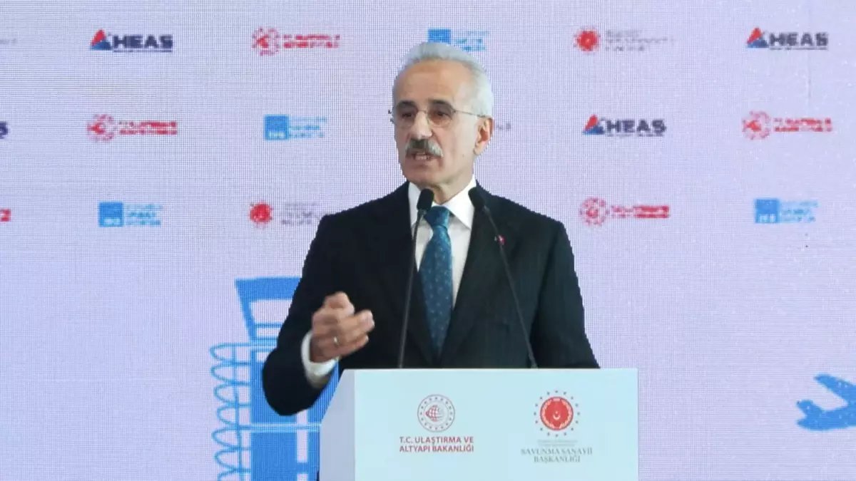 Bakan Uraloğlu: Terminal 1 havalimanımıza yıllık ilave 5,5 milyon yolcu kapasitesi daha kazandırmış olacak