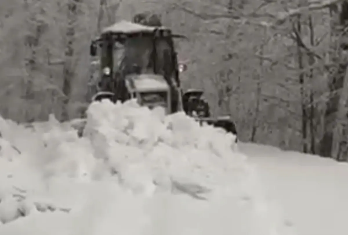 Düzce'de 37 köy yolu, kardan kapandı