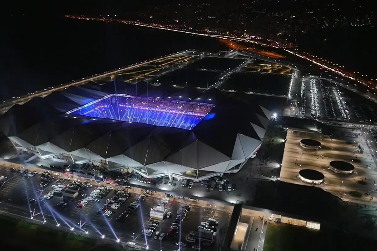 Süper Lig devinde yaprak dökümü! Tam 5 futbolcuyla yollar ayrılıyor