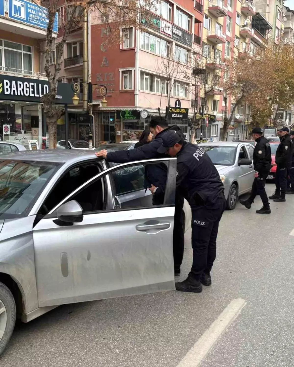 Kütahya'da son iki haftada yoğun denetim, 45 aranan şahıs yakalandı