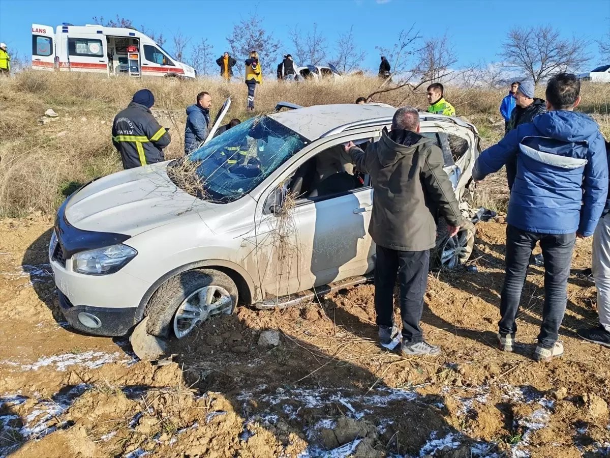 Amasya'da otomobil ile SUV tipi araç çarpıştı, 8 kişi yaralandı