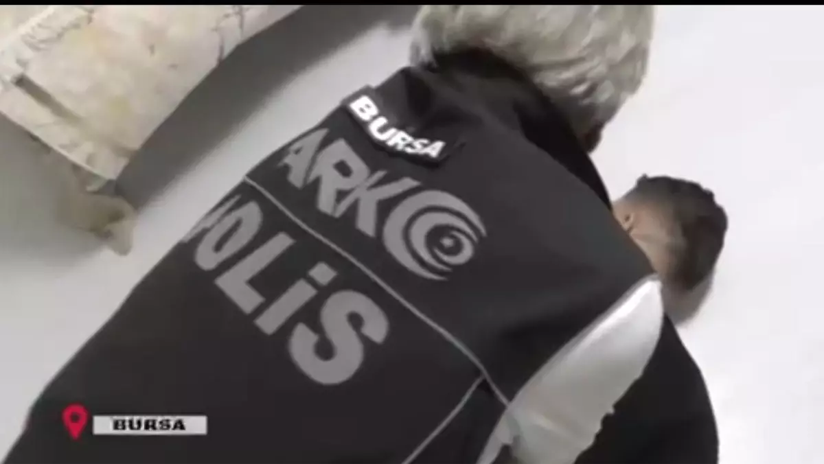 Bursa'da yılbaşı öncesi binlerce genci zehirlenmekten böyle kurtardılar: 34 kişi tutuklandı