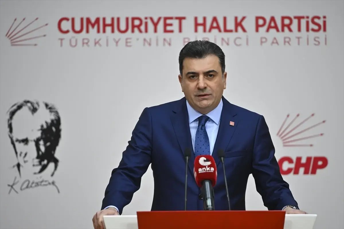 CHP Sözcüsü Emre basın toplantısı düzenledi