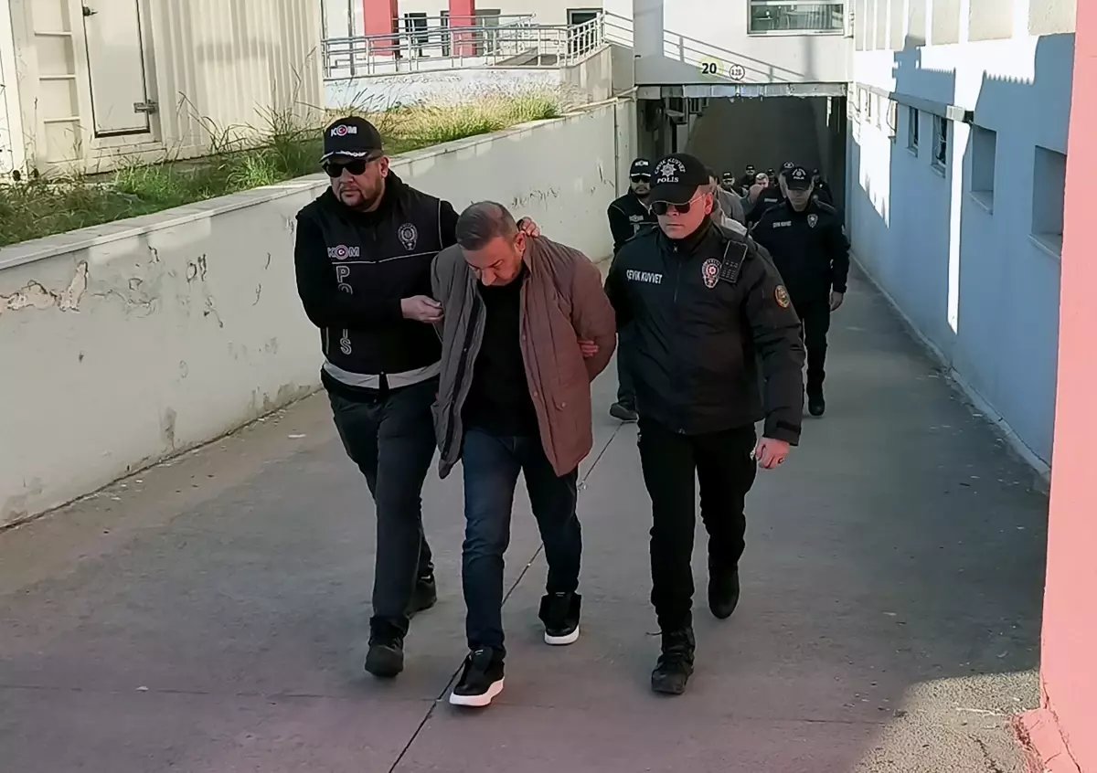 Adana'da 328 milyon liralık dolandırıcılık operasyonu: 15 tutuklama