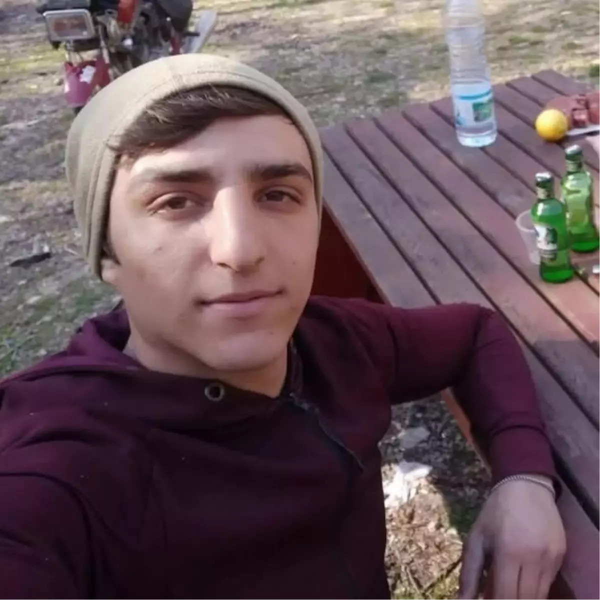 Gönen'de işçi servis midibüsü ile otomobil çarpıştı: 1 ölü, 8 yaralı