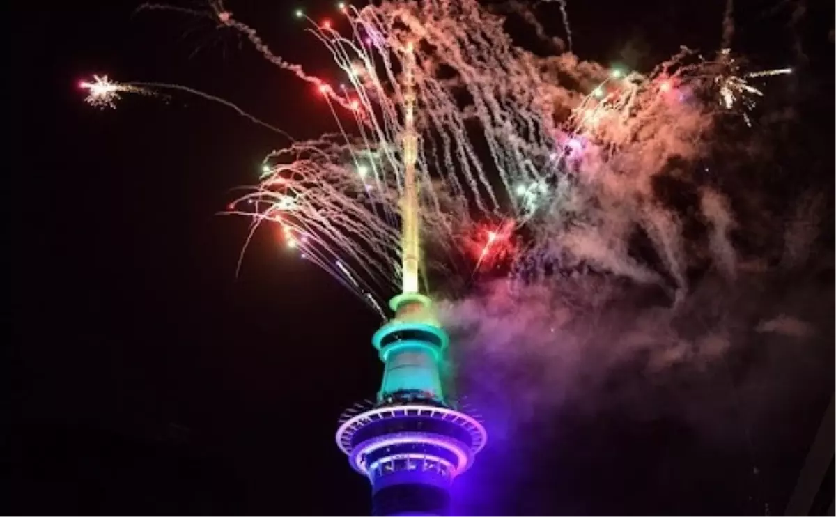 Pasifik'teki ada ülkesi Yeni Zelanda yeni yıla girdi
