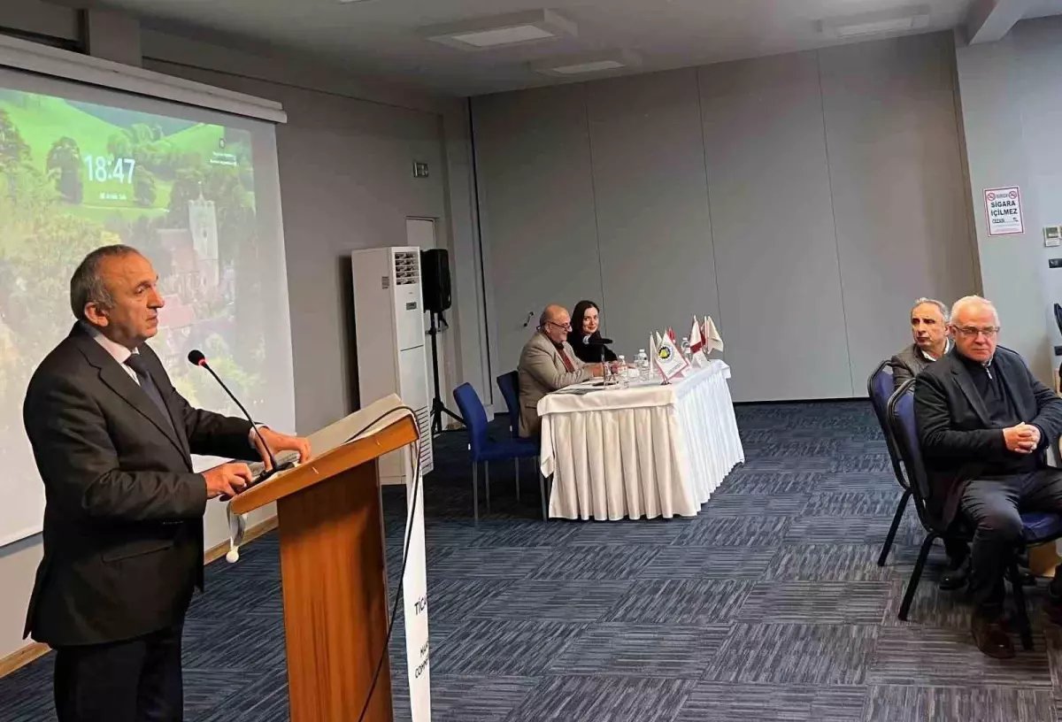 Başkan Yılmaz bazı sektörlerdeki daralmaya dikkat çekti