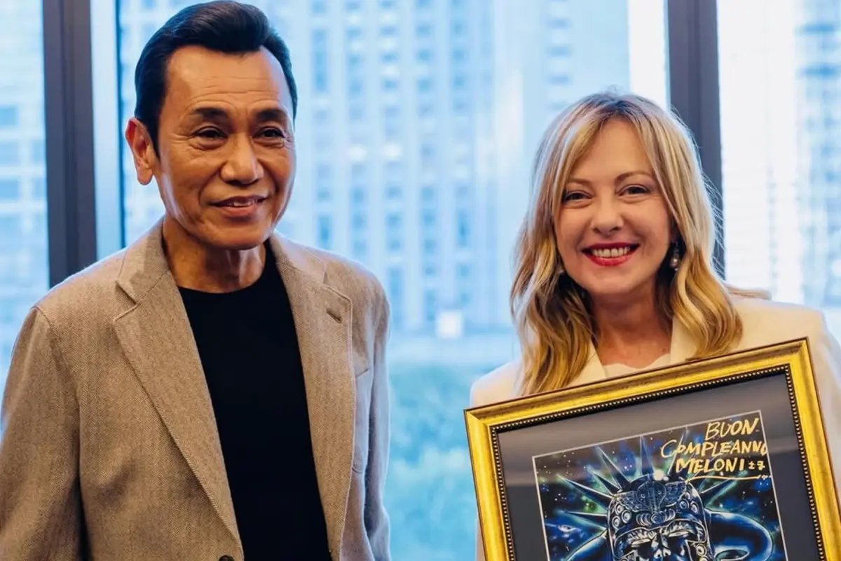 İtalya Başbakanı Meloni'ye manga sanatçısı Hara'dan sıra dışı hediye