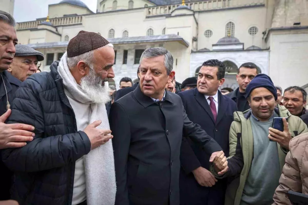 CHP Genel Başkanı Özel: "Ülkenin ana gündemi emeklinin sesinin duyurulmasıdır"