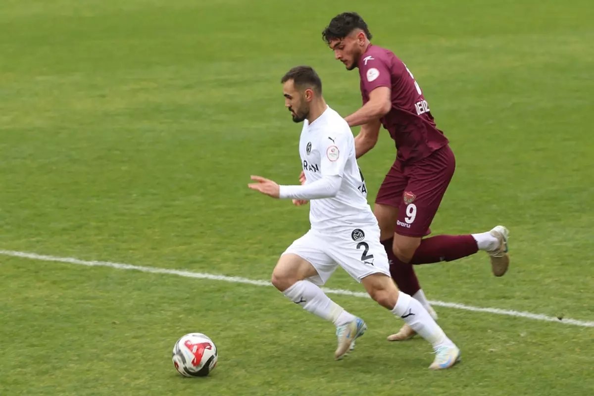 İnanılmaz son! 90+6'da öne geçen Manisa FK üstünlüğünü koruyamadı