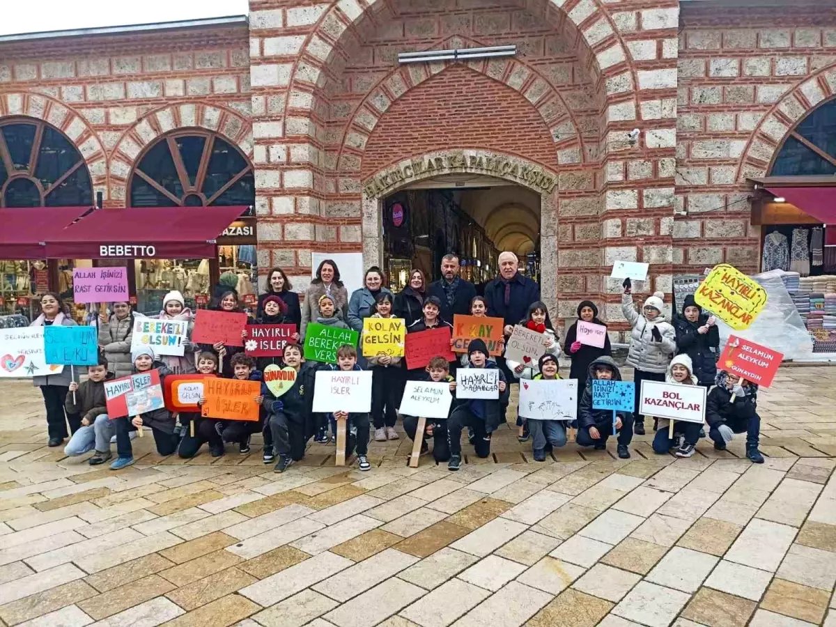 Öğrencilerden "Türkiye Selamlaşıyor" projesi kapsamında anlamlı ziyaret