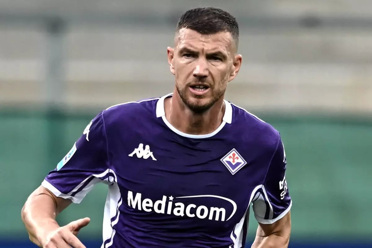 Görüşmeler başladı! Edin Dzeko geri dönebilir