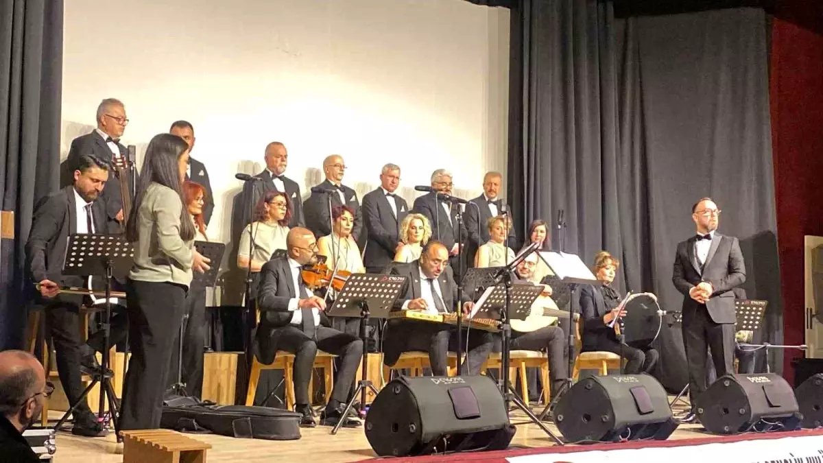 Bandırma'da Türk Sanat Müziği rüzgarı esti