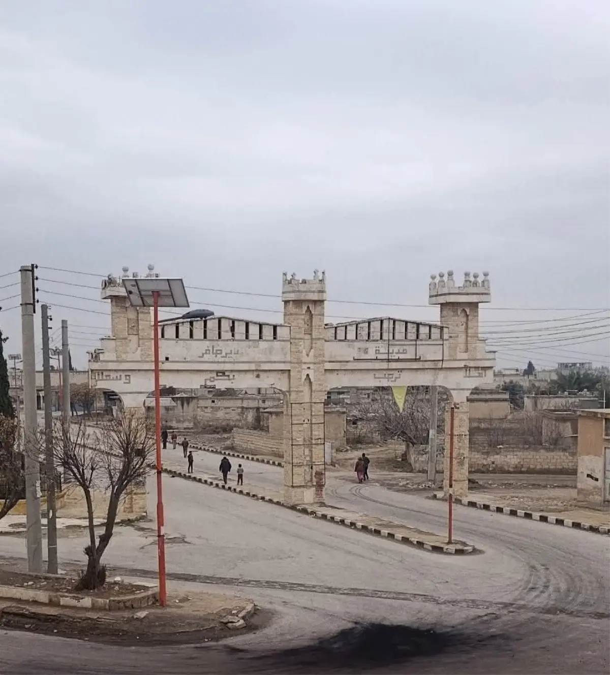 Suriye Enerji Bakanı Beşir: Stratejik tesisler devlet kontrolüne geçti