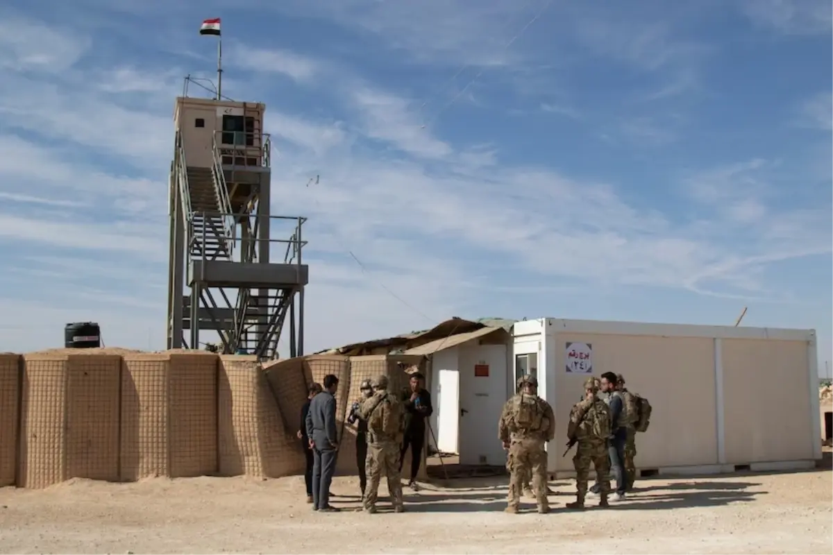 Irak Savunma Bakanlığı, Ayn el-Esad Hava Üssü'nden çekilen uluslararası koalisyon güçlerinin yerine ordunun üssü devraldığını açıkladı