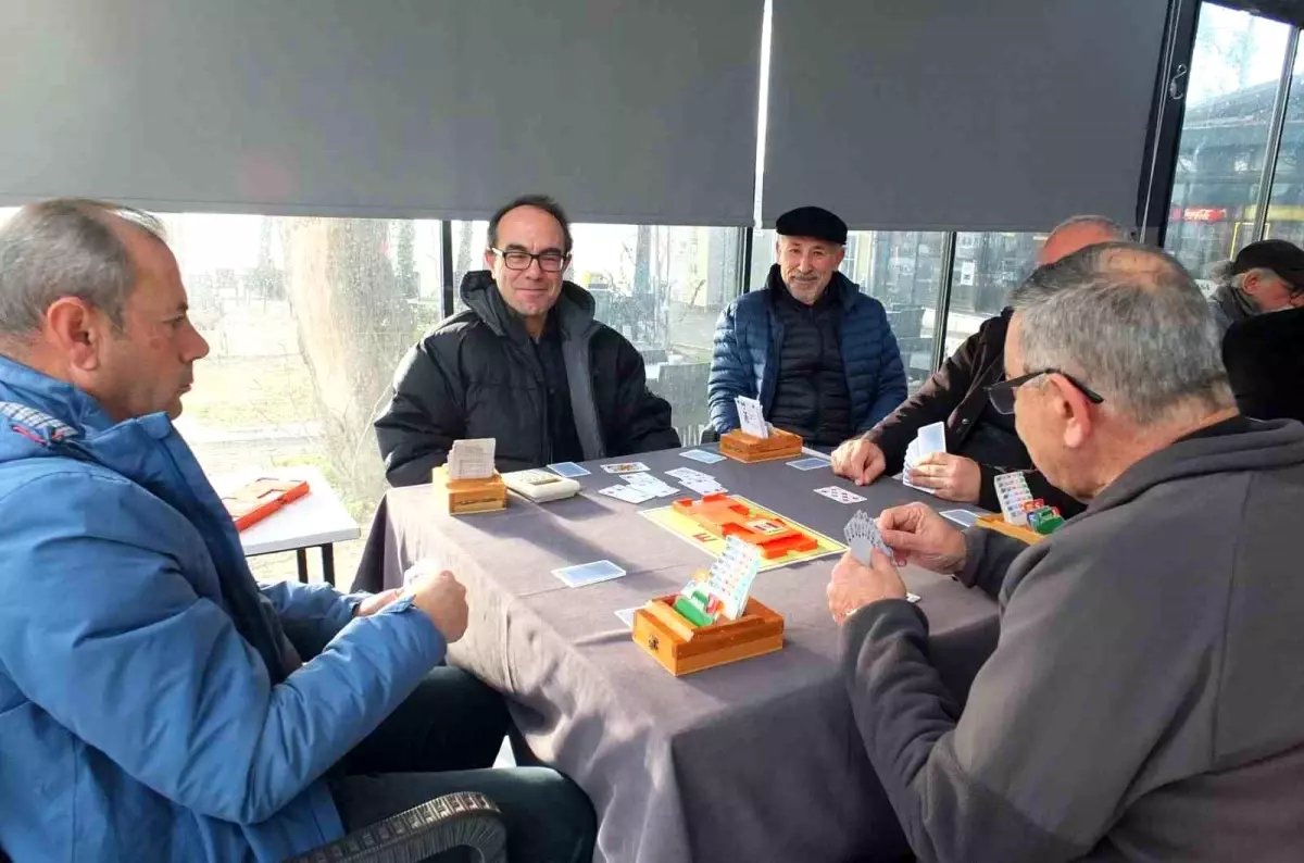 Burhaniye Kuzey Ege'de Briç sporunun merkezi oldu