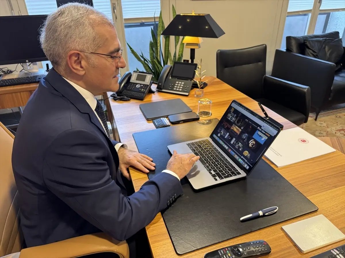 Büyükelçi Akçapar, AA'nın "Yılın Kareleri" oylamasına katıldı