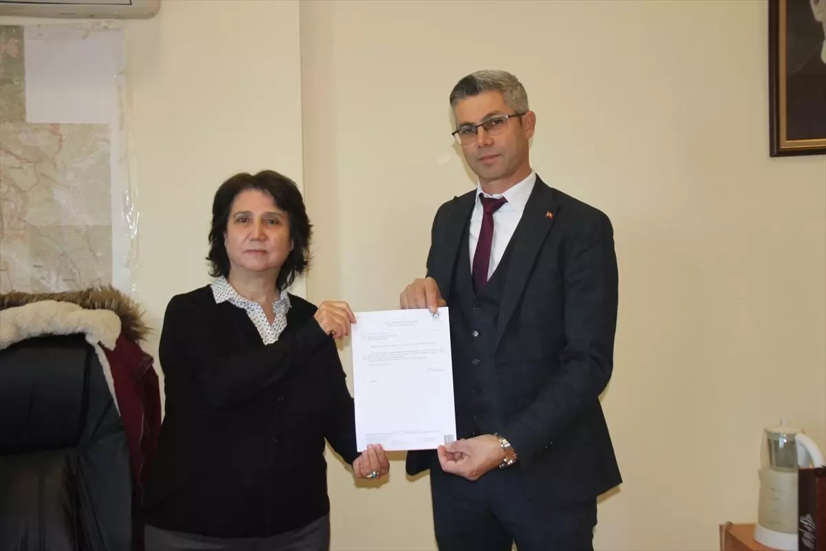 Serik Semt Pazarcılar ve Tuhafiyeciler Odası Başkanlığına seçilen Mevlüt Akıllı görevine başladı