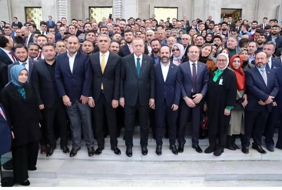 Başkan Gündüz: "Cumhurbaşkanımız dünyaya yön veren küresel liderdir"