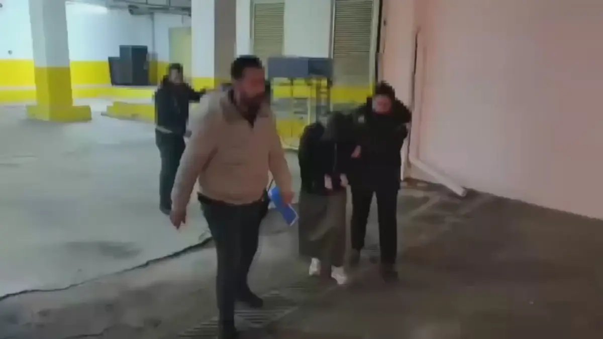 Atlas Çağlayan'ın ailesini tehdit eden 3 şüphelinin adliyeye sevk görüntüsü ortaya çıktı