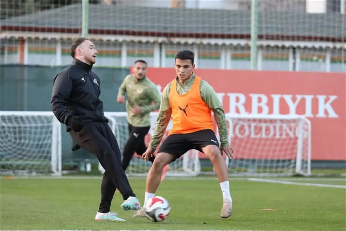 Alanyaspor, Çaykur Rizespor maçının hazırlıklarına başladı