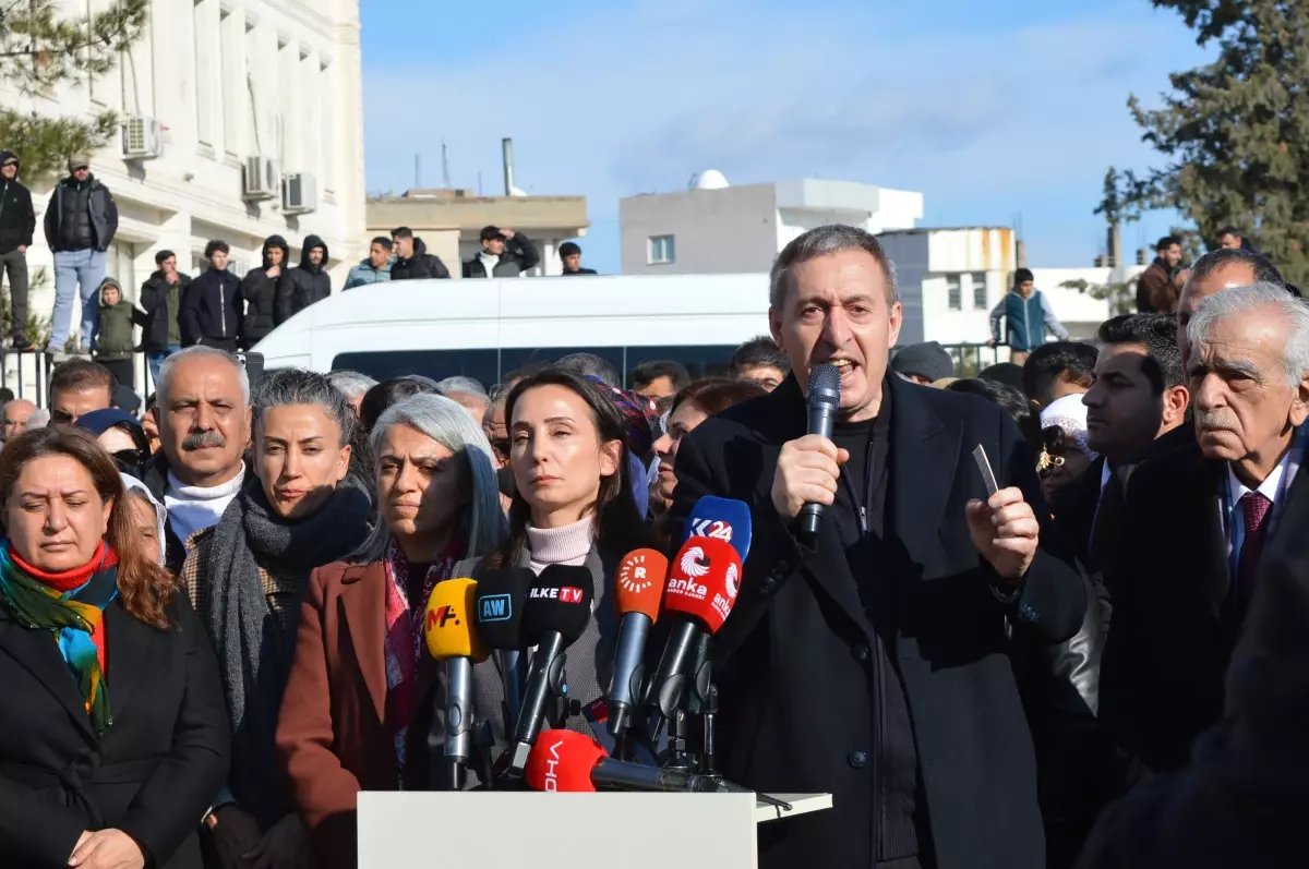 DEM Parti, grup toplantısını Nusaybin'de yaptı