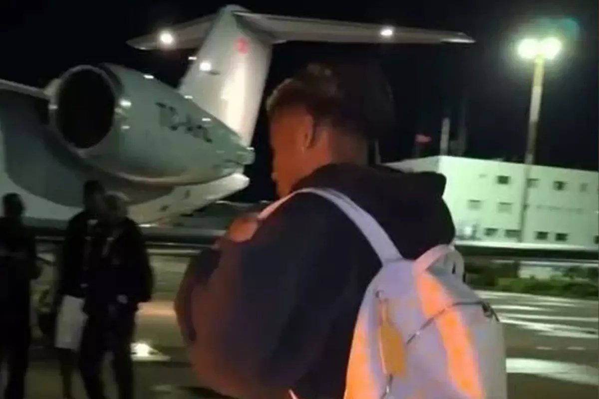 Uçağa binerken fotoğraf paylaştı, Galatasaray taraftarını heyecan sardı