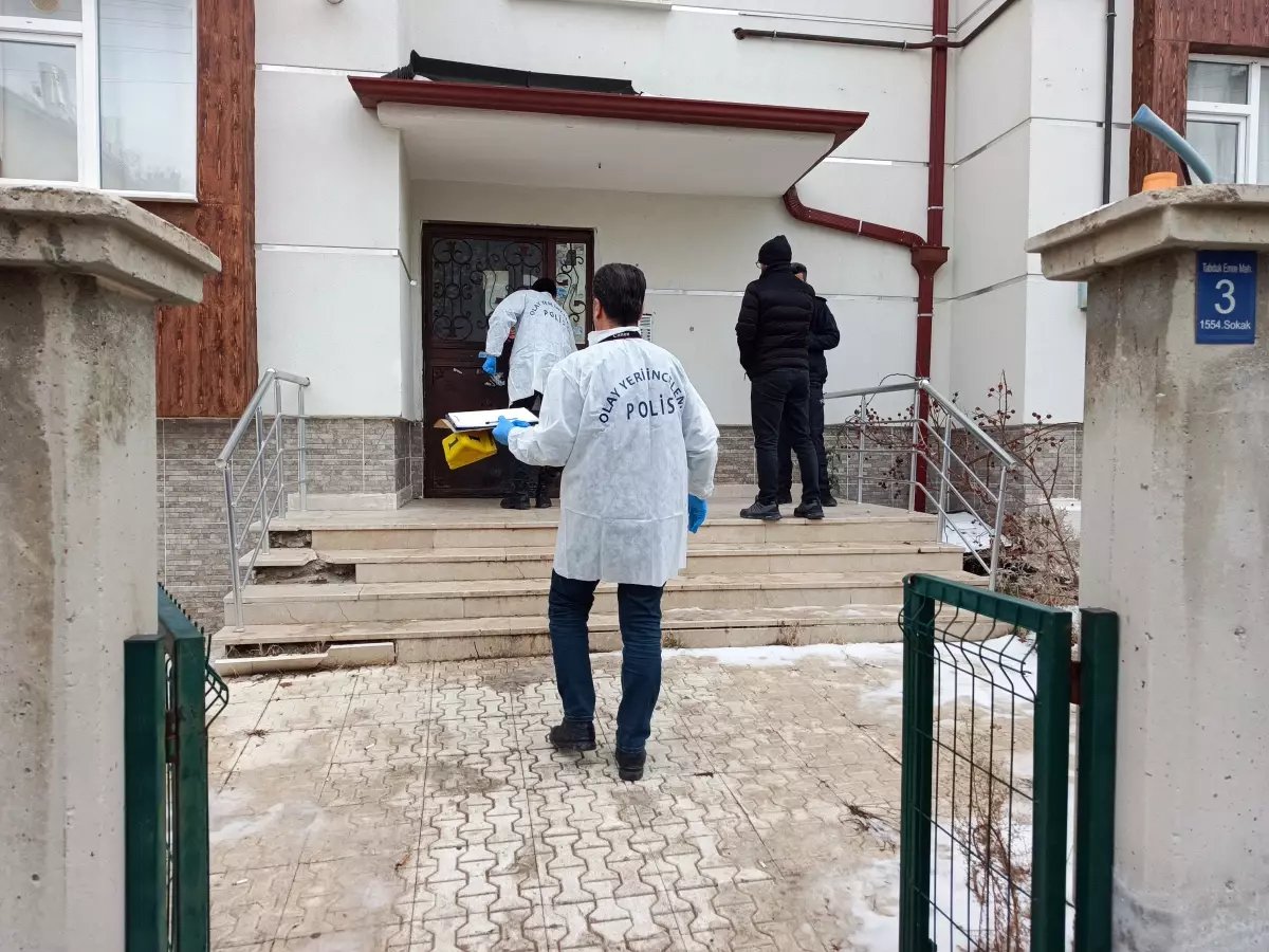 Karaman'da yalnız yaşayan genç ölü bulundu