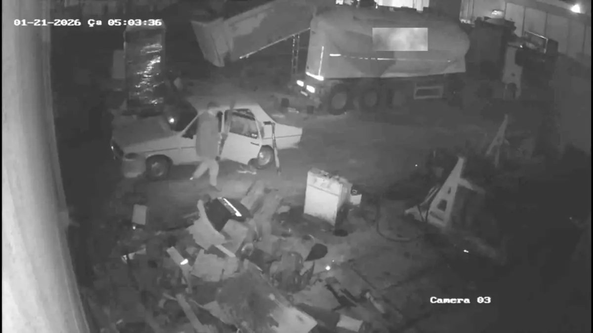 Menteşe'de sanayiden hurda çalan hırsızlık şüphelileri Balıkesir'de yakalandı