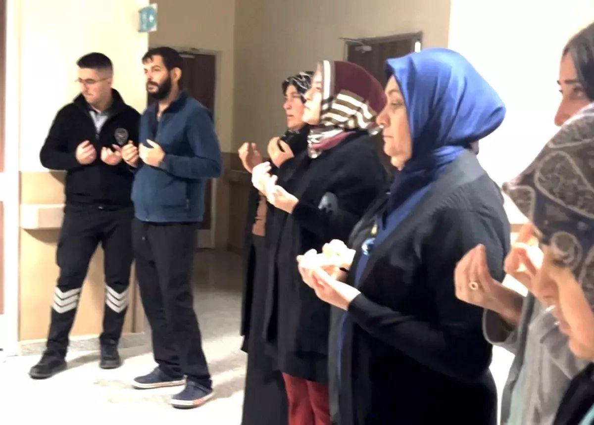 Simav'da vefat eden sağlık personelleri için kurban kesildi, lokma hayrı yapıldı