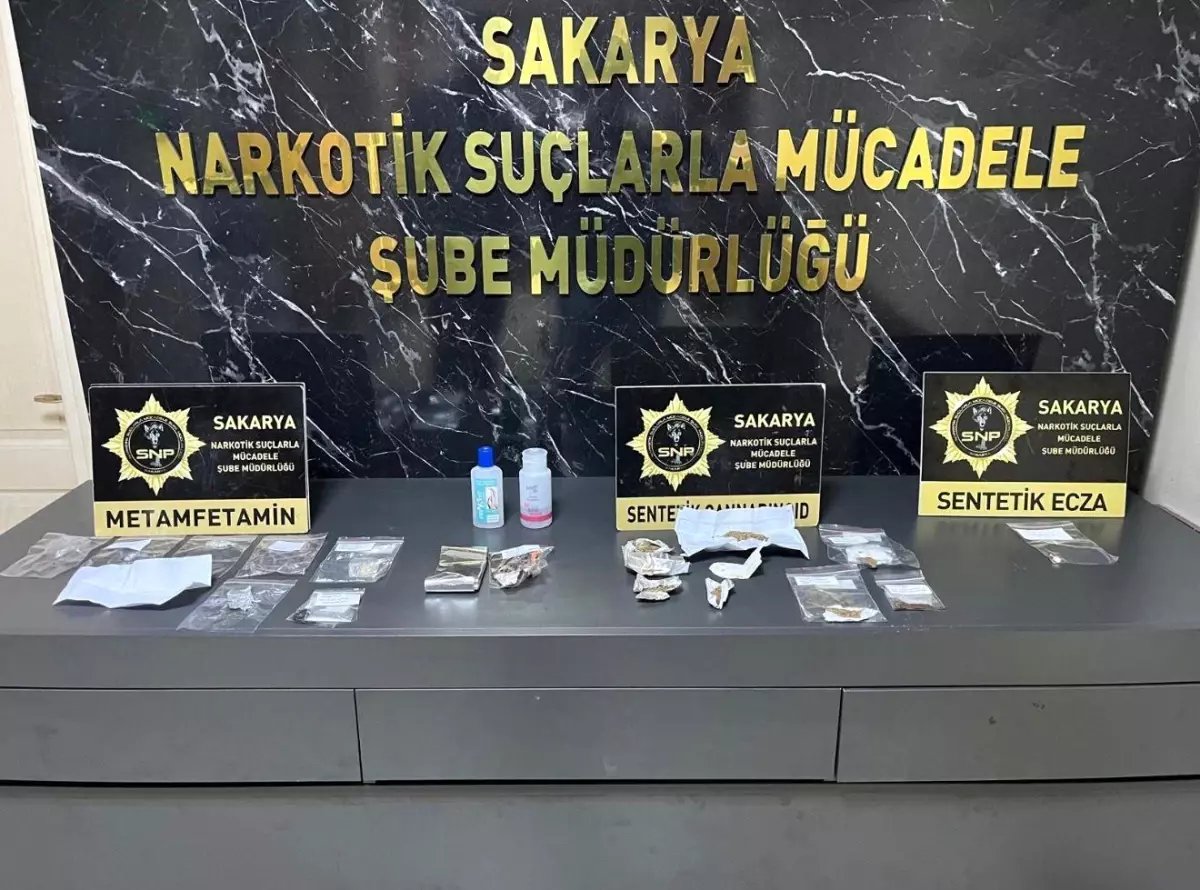 Sakarya Emniyeti zehir tacirlerine göz açtırmıyor: 7 gözaltı