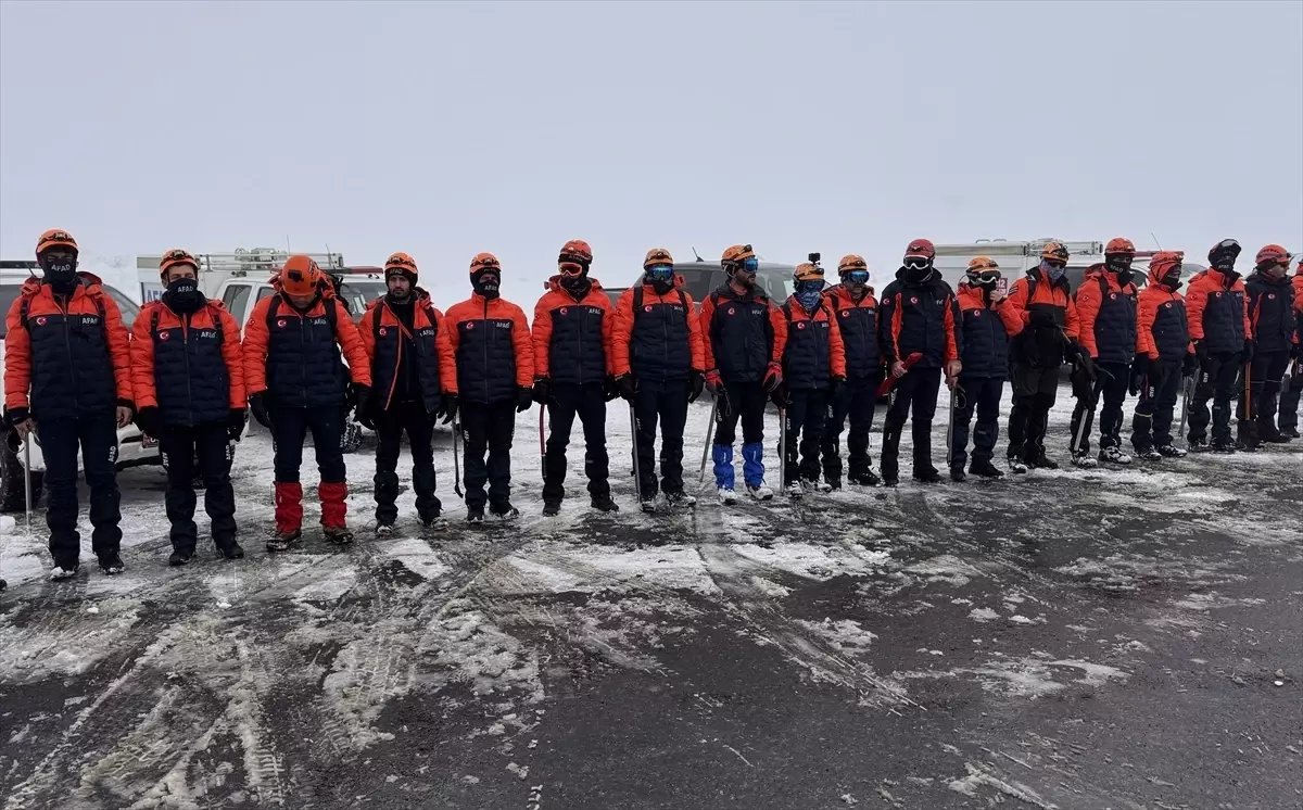 Kahramanmaraş'ta 10 ilden AFAD ekiplerinin katılımıyla çığ tatbikatı yapıldı